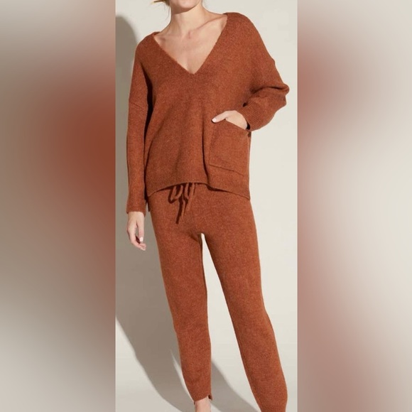 Grade and Gather Other - Set: Jogger & Sweater with Pocket